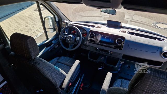 Minibus MERCEDES-BENZ Sprinter 315 Tourer 9 SS VIP Systemboden Stock