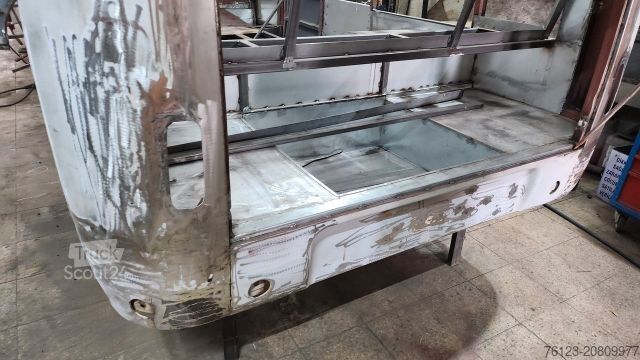 Minibus MERCEDES-BENZ Vorgänger Sprinter O 319 Samba mit Faltdach AC