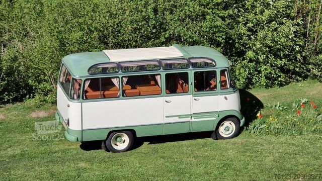 Minibus MERCEDES-BENZ Vorgänger Sprinter O 319 Samba mit Faltdach AC