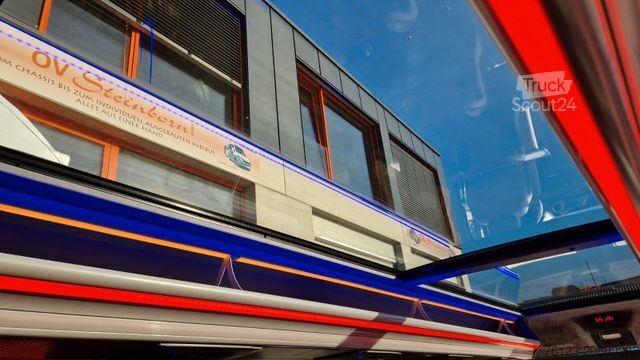 Minibus MERCEDES-BENZ 519 und 517 Glasdach XXL  20 Sitze Stock