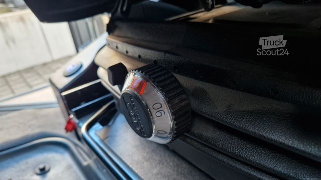 Minibus MERCEDES-BENZ 519 und 517 Glasdach XXL 20 Sitze Stock