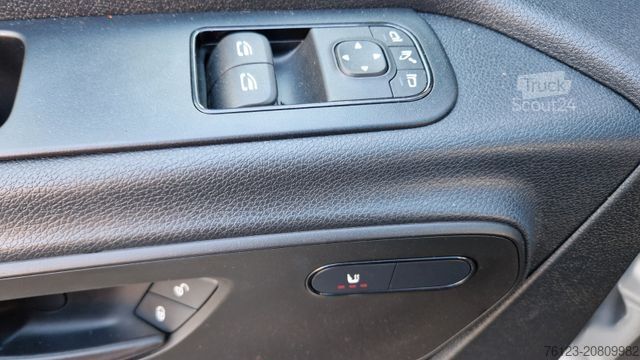 Minibus MERCEDES-BENZ 519 und 517 Glasdach XXL  20 Sitze Stock