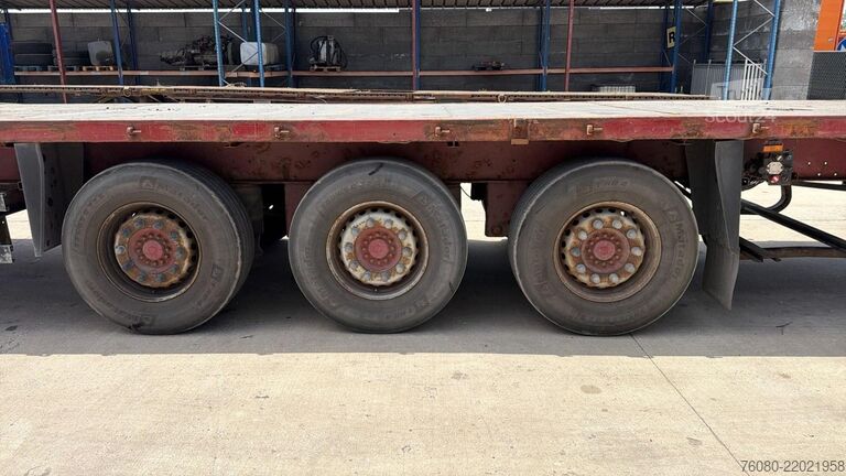 مقطورة منصة Schmitz Cargobull SK027PLUSFP (DISC BRAKES / MERCEDES AXLES)