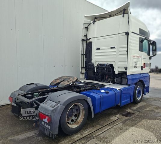 وحدة جر ذات حجم كبير MAN TGX 18.480 4x2 LLS-U XXL ACC Hubsattelplatte