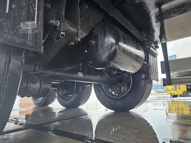 Kühl-/Tiefkühltransport SCHMITZ SKO 24