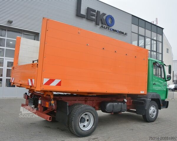 Kravas mikroautobuss ar pašizgāzēju mercedes-benz 814d Dreiseitenkipper