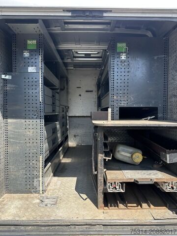 Slēgtais furgons mercedes-benz Mercedes-Benz Vario 816D