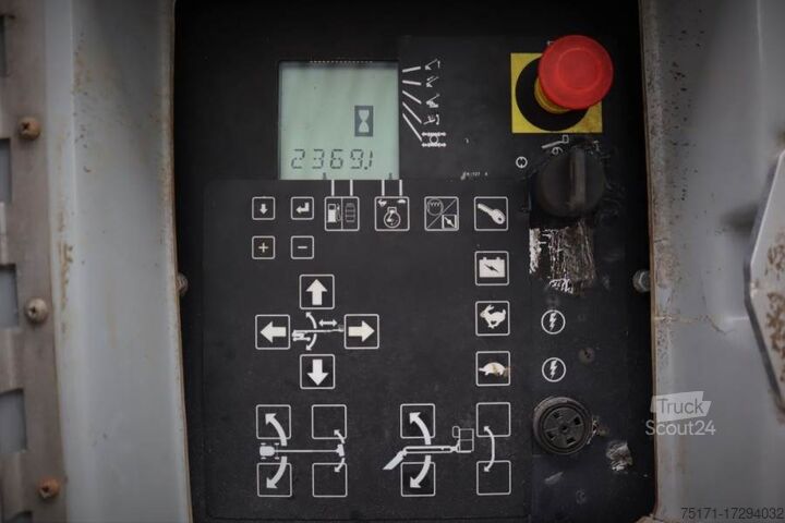 Teleskopbühne Genie S125 Diesel, 4x4x4 Drive, 40.1m Working Height, 24