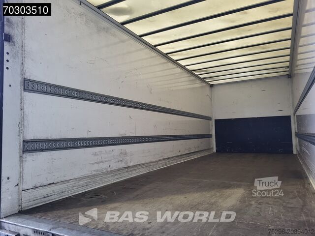 Valise Mercedes Atego 1224 4X2 12tons 1500kg tailgate Automatic...