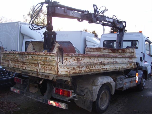 Fourgon à benne basculante à trois voies MERCEDES-BENZ Atego 815 MKG Kran
