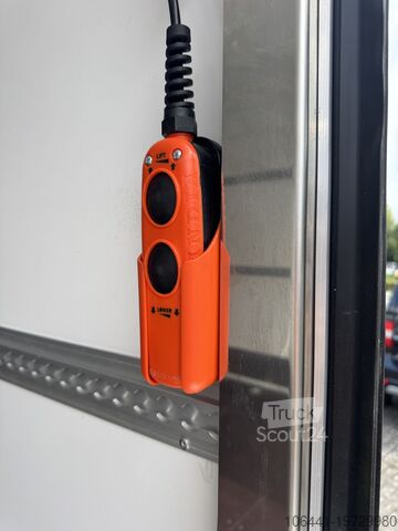 Kuffert MERCEDES-BENZ Sprinter 317 Kofferaufbau LBW