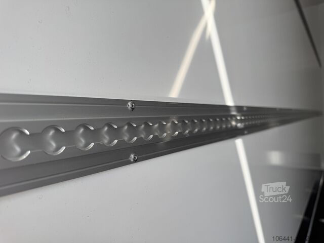 Resväska MERCEDES-BENZ Sprinter 317 Kofferaufbau LBW