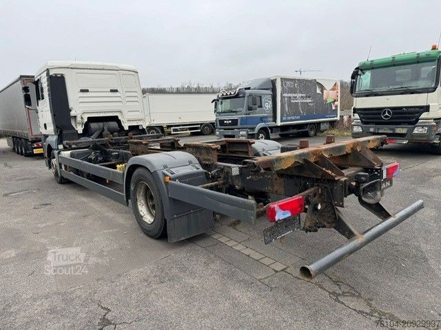 Değiştirilebilir kasalı kamyon MAN 18.350 TGA BDF L-Haus 5-Sitzer 261TKM