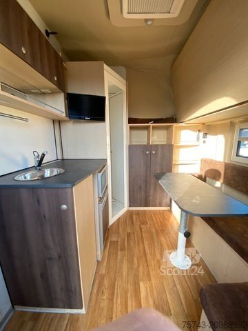 Zirgu pārvadāšanas piekabe  ANKA  3,5t   XXL Wohn. Dusche