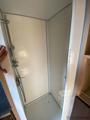 Zirgu pārvadāšanas piekabe  ANKA  3,5t   XXL Wohn. Dusche