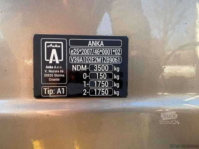 Zirgu pārvadāšanas piekabe  ANKA  3,5t   XXL Wohn. Dusche