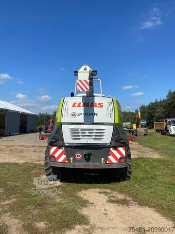 Versnipperaar CLAAS Jaguar 950 + Orbis 600