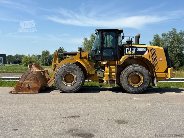 Chargeuse Caterpillar 966M