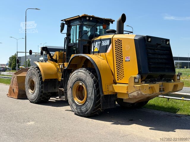 Chargeuse Caterpillar 966M