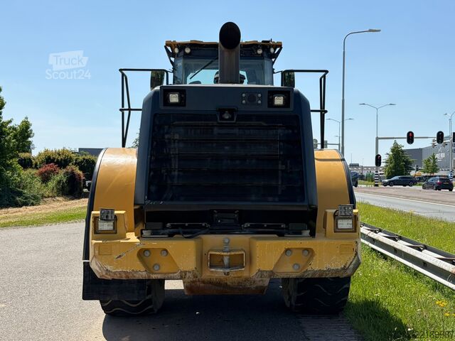 Chargeuse Caterpillar 966M