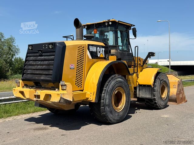 Chargeuse Caterpillar 966M