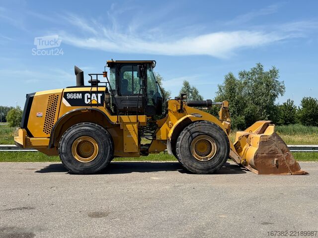 Chargeuse Caterpillar 966M