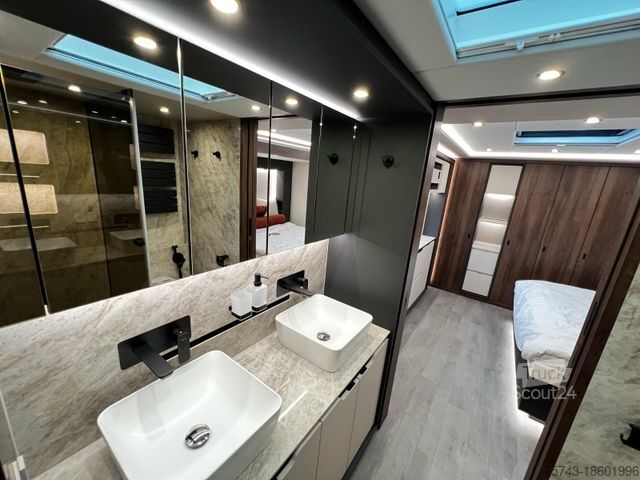 Kreaturvogn MERCEDES-BENZ ACTROS 2651 MOTOHOME 3 Pop-Out Vollausstattung