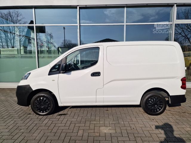 Fourgon tôlé NISSAN NV200 /Evalia Kasten /Klima/1.Hand/Allwr+Sommer