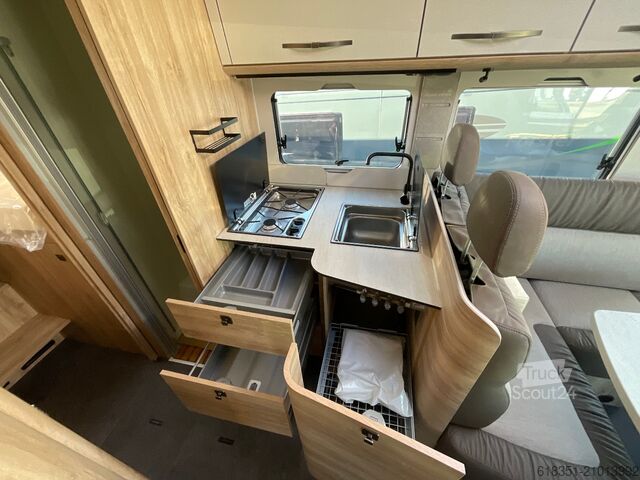 Camping-car intégral EURA MOBIL INTEGRA LINE IL 720 EB, Maxi 4,4 t, 180 PS