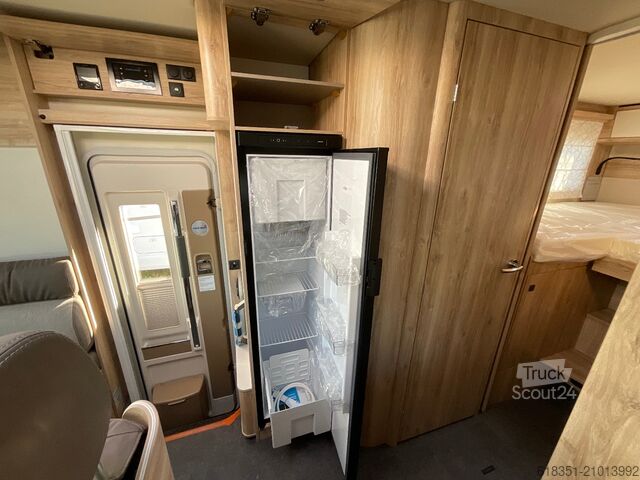 Camping-car intégral EURA MOBIL INTEGRA LINE IL 720 EB, Maxi 4,4 t, 180 PS