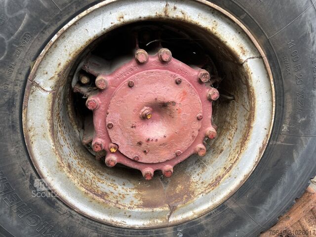 Camion-benne tricar Saurer V5 4x2 Saurer V5 4x2