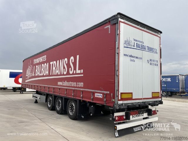Semi-reboque aberto com lona Schmitz Cargobull Curtainsider Coil