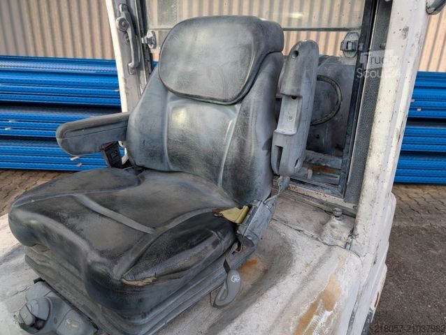 Chariot élévateur frontal HYSTER H3.0FT