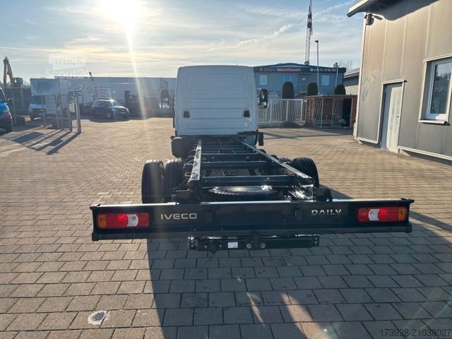 Шасі фургона IVECO 72C18