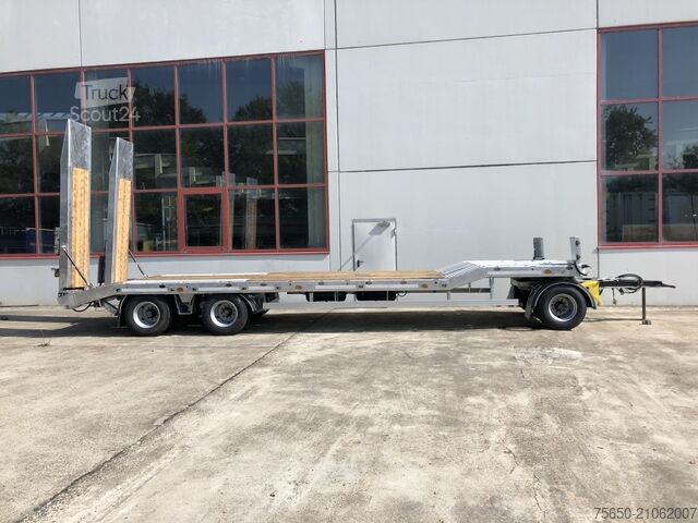 Remorque porte-engins surbaissée Möslein T3-6,60 VB F  neuer 3 Achs Tieflader- Anhänger