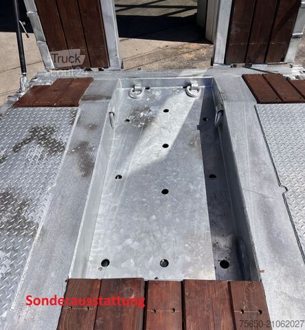 Remorque porte-engins surbaissée Möslein T 3-9,20 F  3 Achs Tieflader mit gerader Ladefläche 9 m, Neufahrzeug