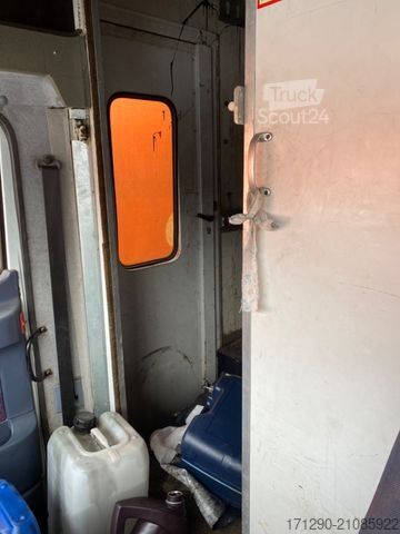 Box van MERCEDES-BENZ Vario, 814