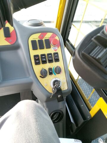 Бічний навантажувач Baumann EGX 70.60/16/40 ST