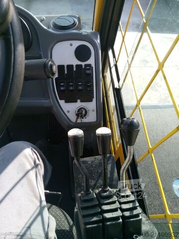 Empilhadeira lateral Baumann GX 60L/14/57 TR