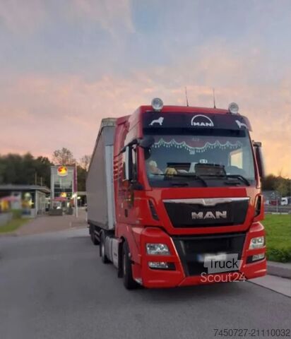 Tracteur routier standard MAN TGX 18.520 D38(XXL)