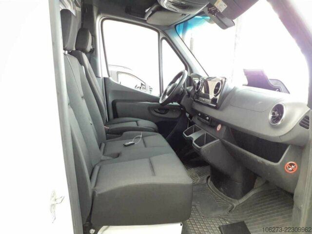 Fourgon Mercedes-Benz Sprinter 317 CDI,L2H2,Automatik,Kamera,Navi