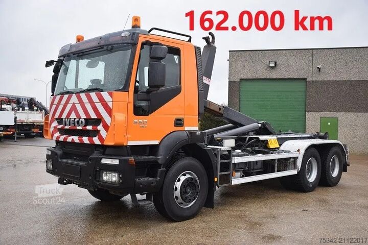 Hook arm system Iveco Trakker 330