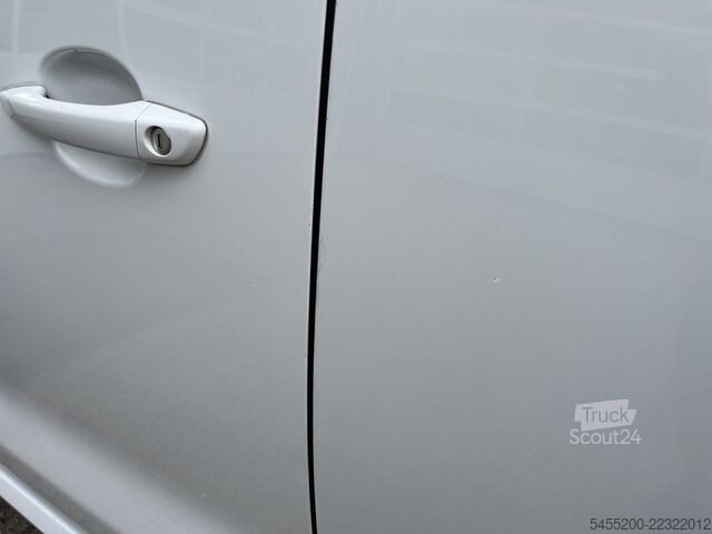 Personenbus Peugeot Traveller 2.0 BlueHDi 12999 netto export Airco ...