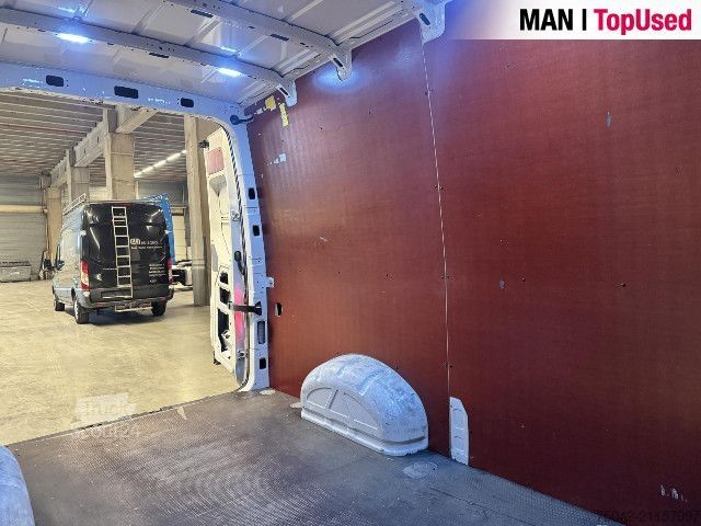 Duba panelată MAN TGE 3.140 4X2F SB