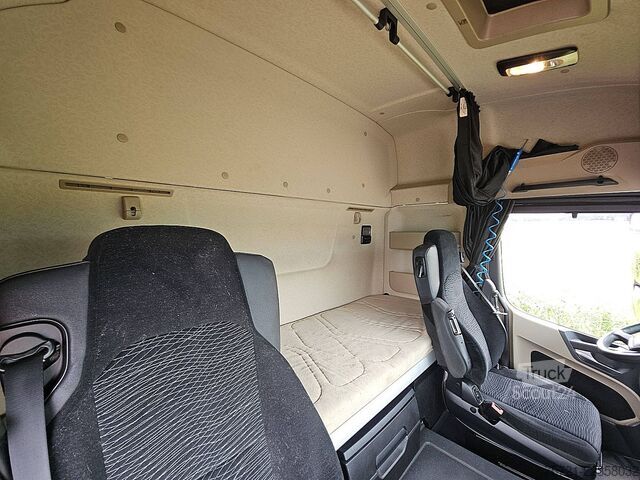 Standaard trekker MERCEDES-BENZ ACTROS 1845 LS . 2X TANK