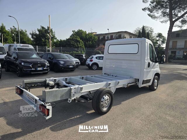 шаси на ван FIAT FIAT DUCATO 2.3MJT 130CV 2019