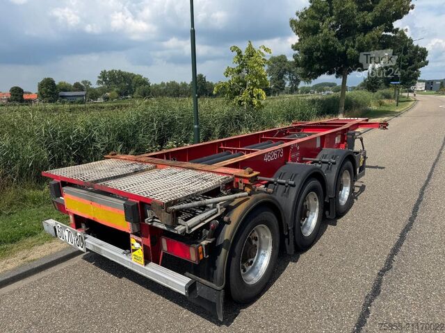 Transport de conteneurs Schmitz Cargobull SCF24 20 FT Chassis / Tank / ADR / BPW Axles / ...