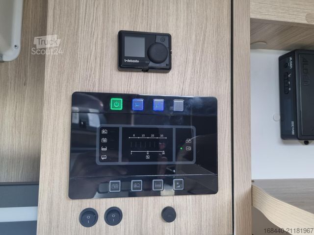 Polointegrovaný obytný vůz CHAUSSON Teilintegriert 724 Etape Line Solar/Markise