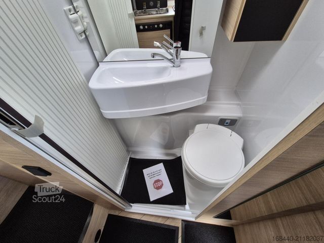 Polointegrovaný obytný vůz CHAUSSON Teilintegriert S Sport Line S697 AHK/Arctic/uvm.