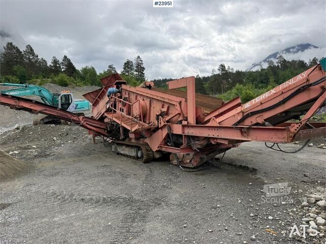  Terex 883 screening plant